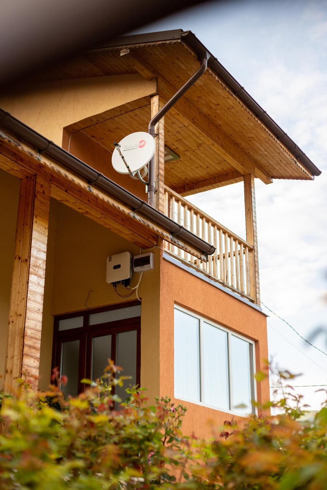 Casa Rumelia Paltineni Exteriör bild