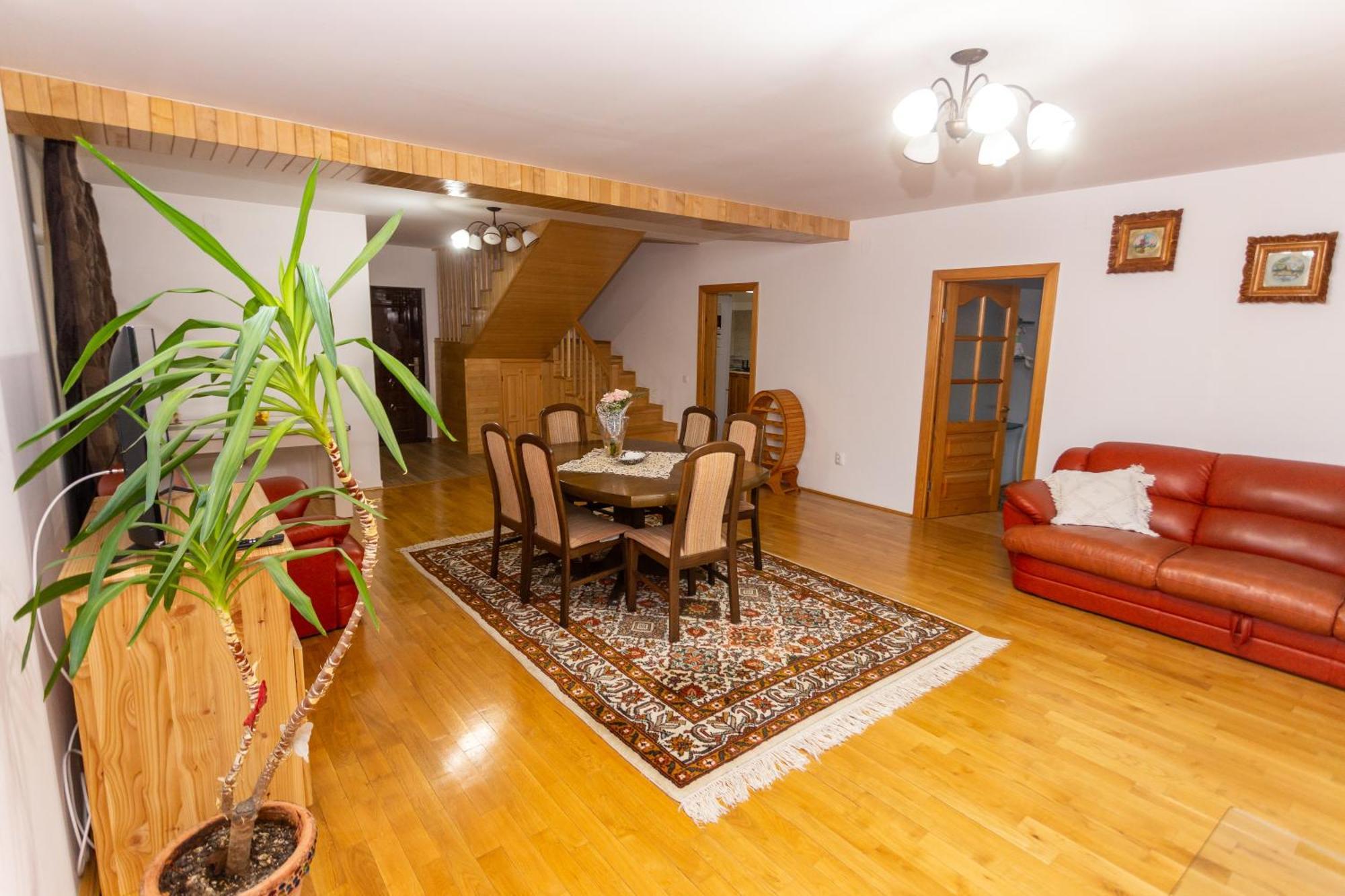 Casa Rumelia Paltineni Exteriör bild